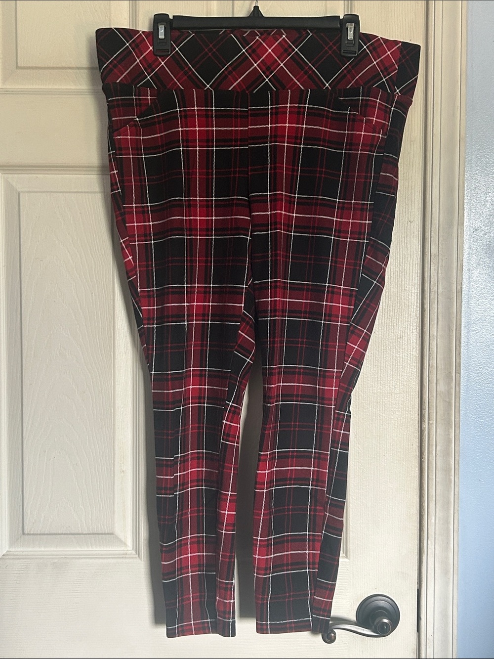 Torrid holiday plaid pull on pocket pixie pant size 2X regular
